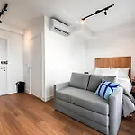 Lindo Estudio Recem Reformado Em Moema!