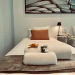 1912- Rentaqui Apartment 2 Bedrooms Stylo Gardens