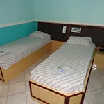 Hotel Yes (Adults Only)