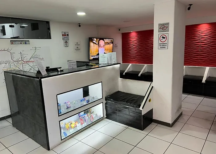 State Hostel - Em Frente Ao Metro