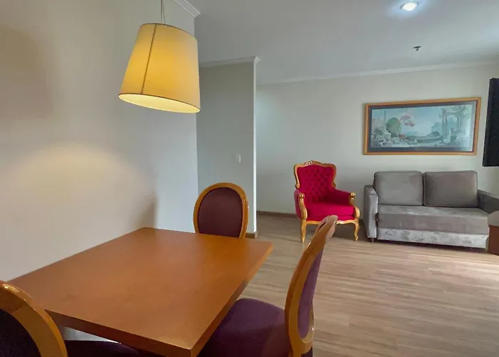 Flat 2 Quartos - Rua Alvorada 1009