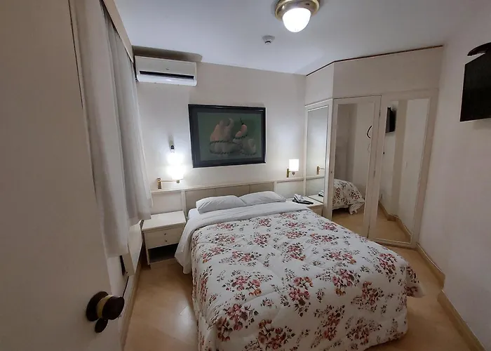Paulista Wall Street Flat 05