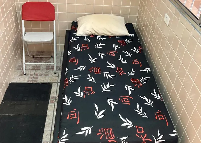 Quarto E Banheiro Para Homem