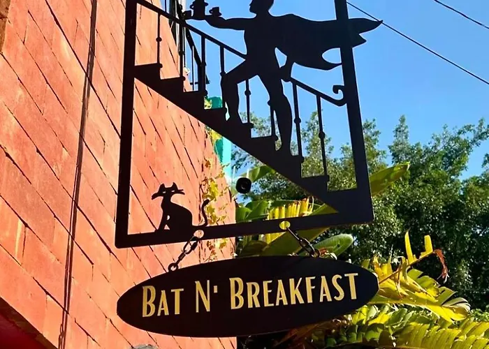 Pousada Bat N Breakfast No Beco Do Batman
