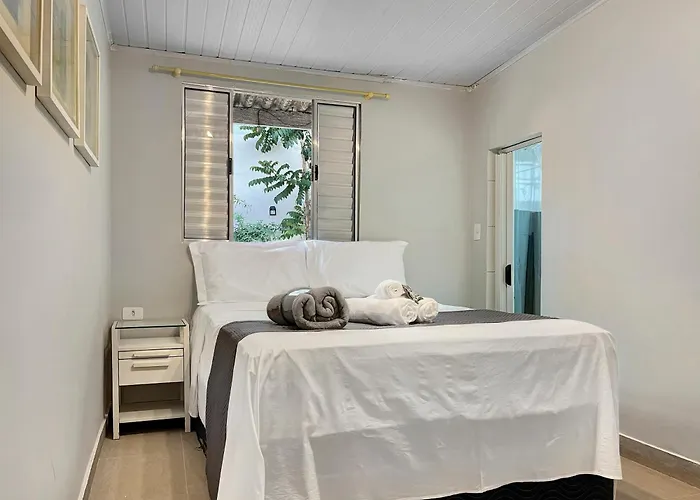 Urban Fully Equipped Kitchen Comfortable Suite