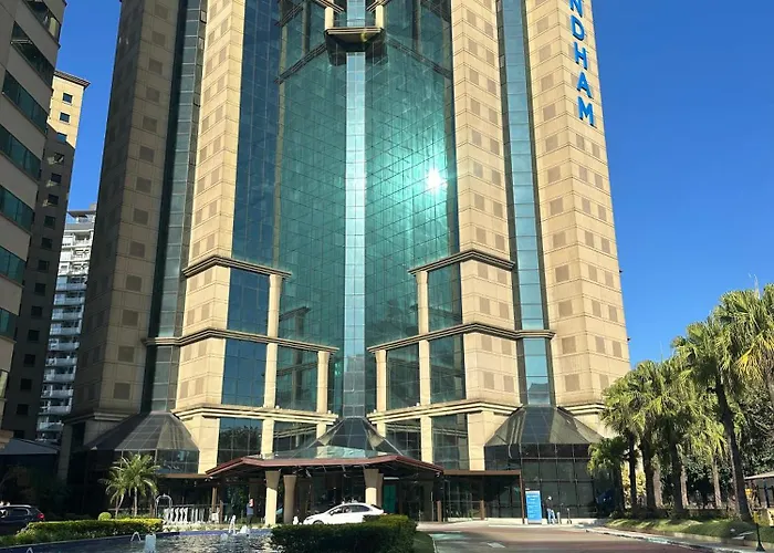 Flat 422 - Avenida Ibirapuera, Moema - Sao Paulo