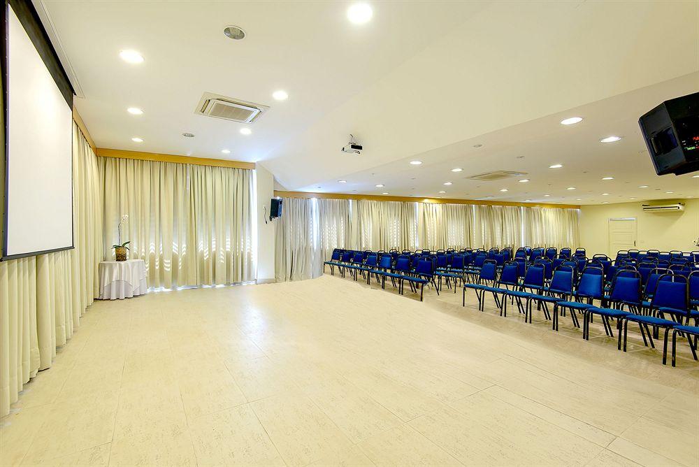 Ez Aclimacao Otel Sao Paulo