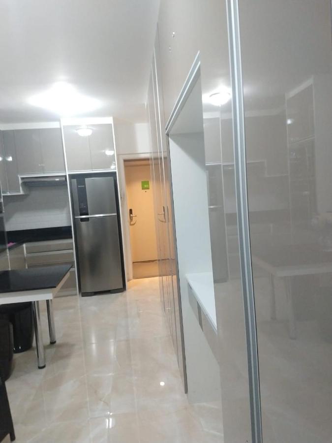 Magnifico 5 Estrelas A Lancar Con Vaga Y Netflix Apartment