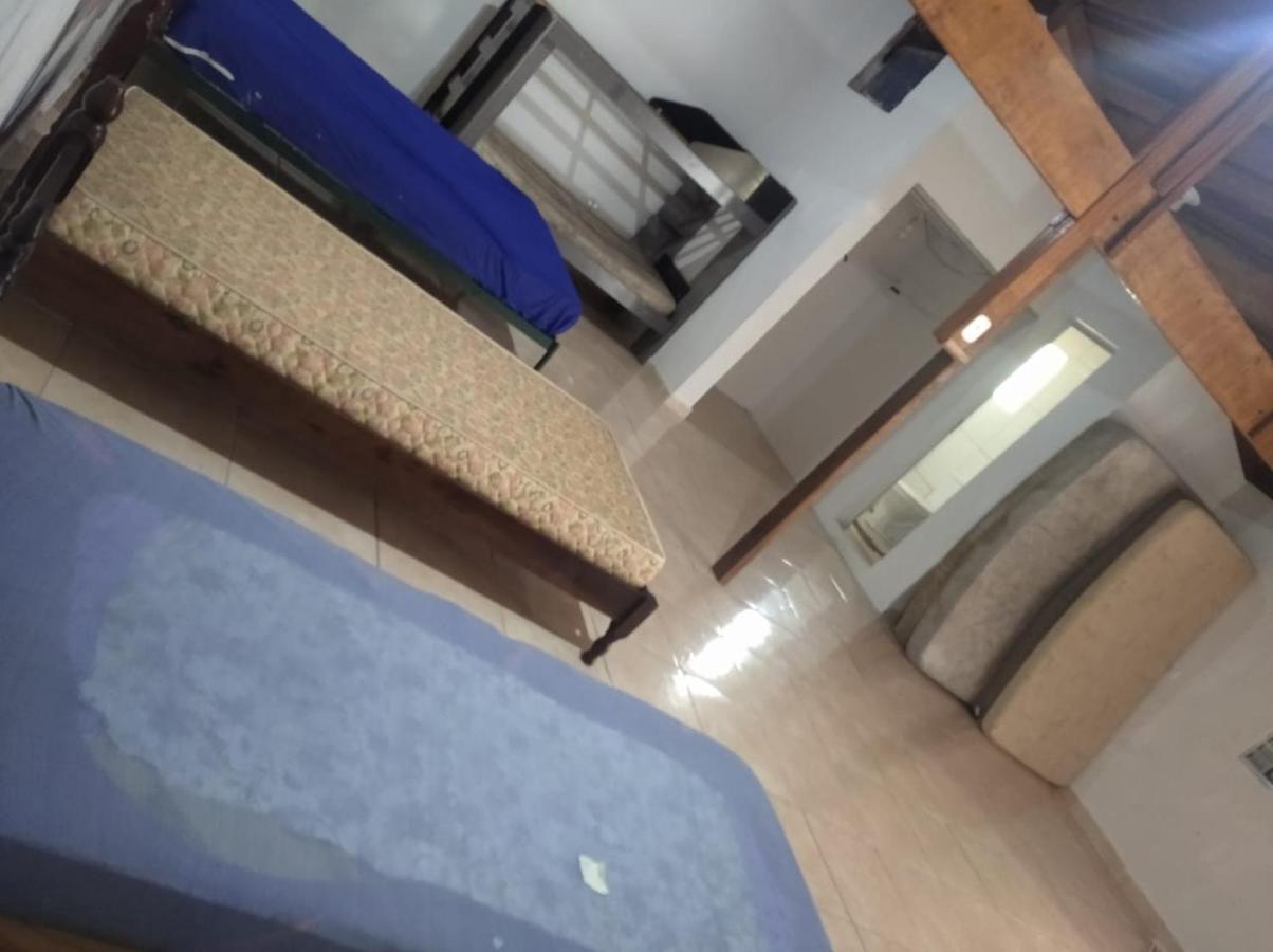 Rumah liburan Casa No Centro De Bertioga *