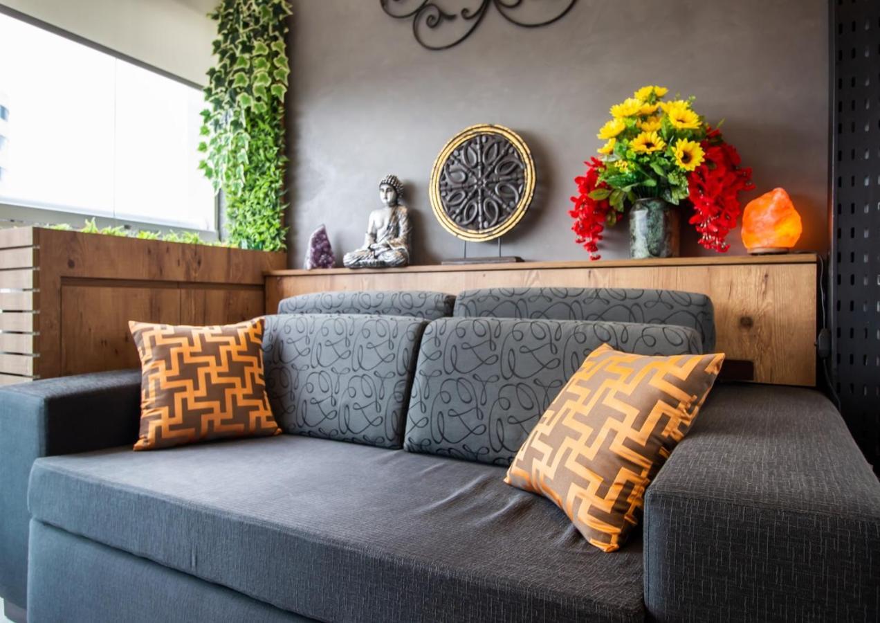 Edificio Summit Pinheiros: View Balcony With Pool & Fitness Near Subway Sao Paulo