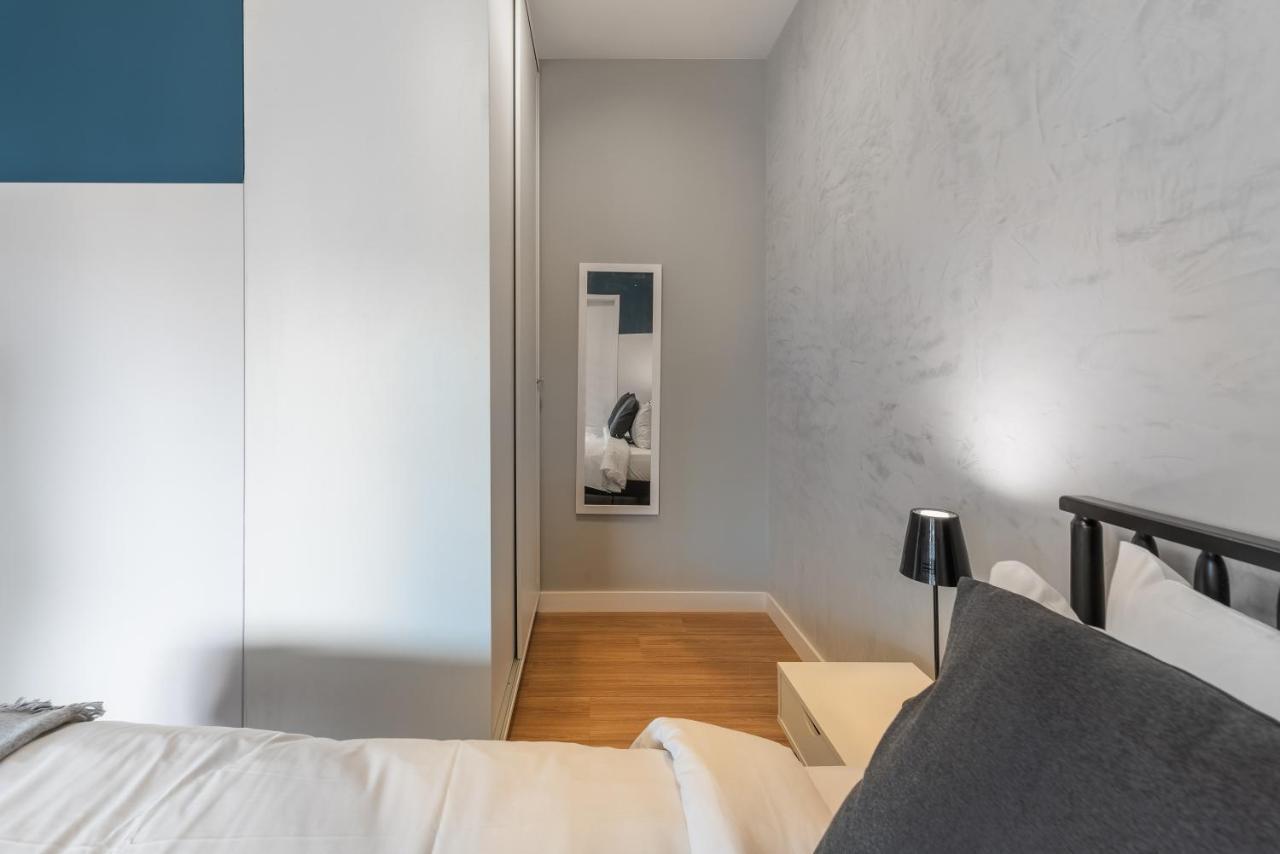Apartamento Completo Com Sacada - Vila Olimpia