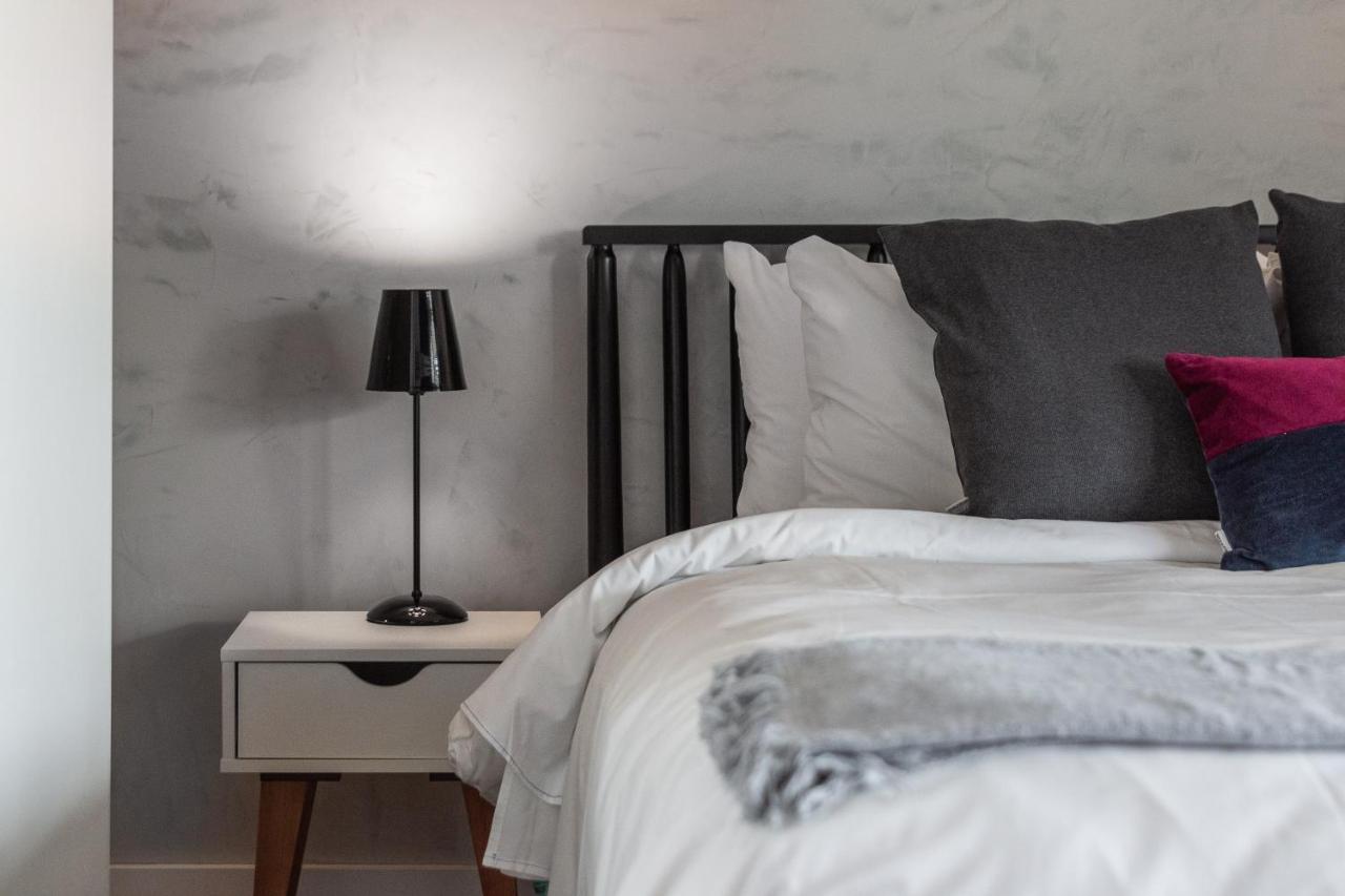 Apartamento Apartamento Completo Com Sacada - Vila Olimpia São Paulo