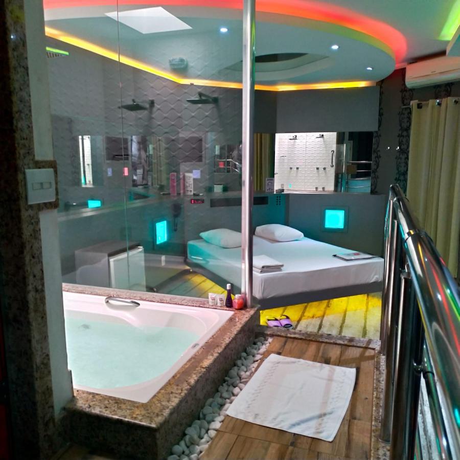 Liebeshotel Motel Over Night São Paulo