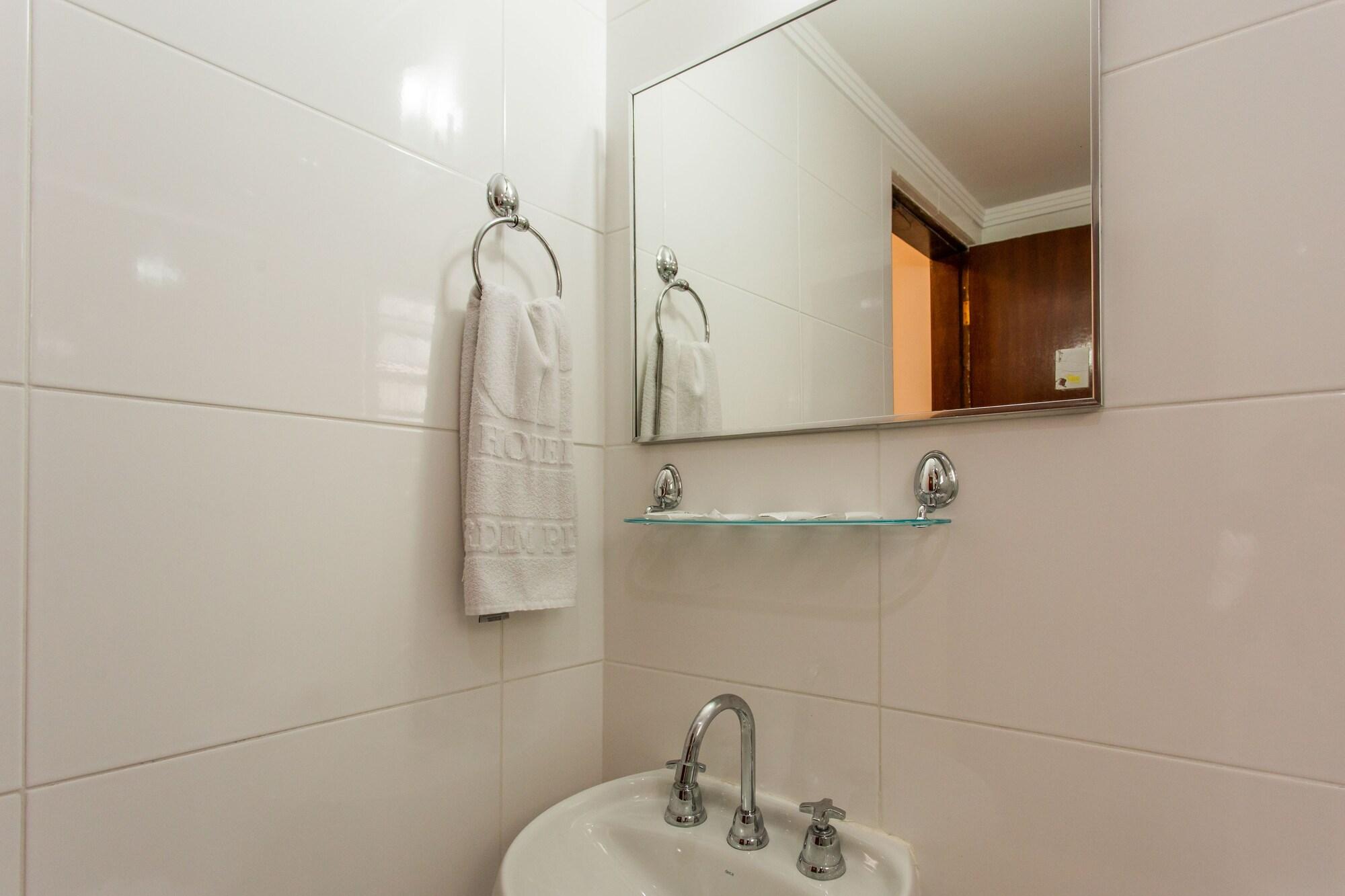 Cardim Plaza 3*