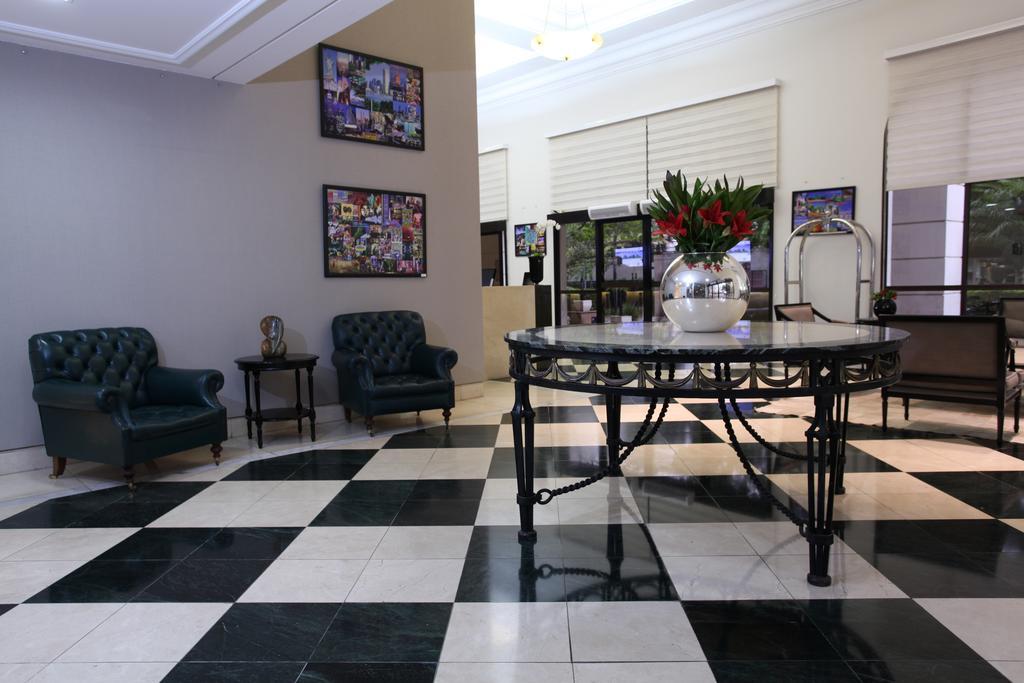 Premium The World Olimpia Aparthotel 3*