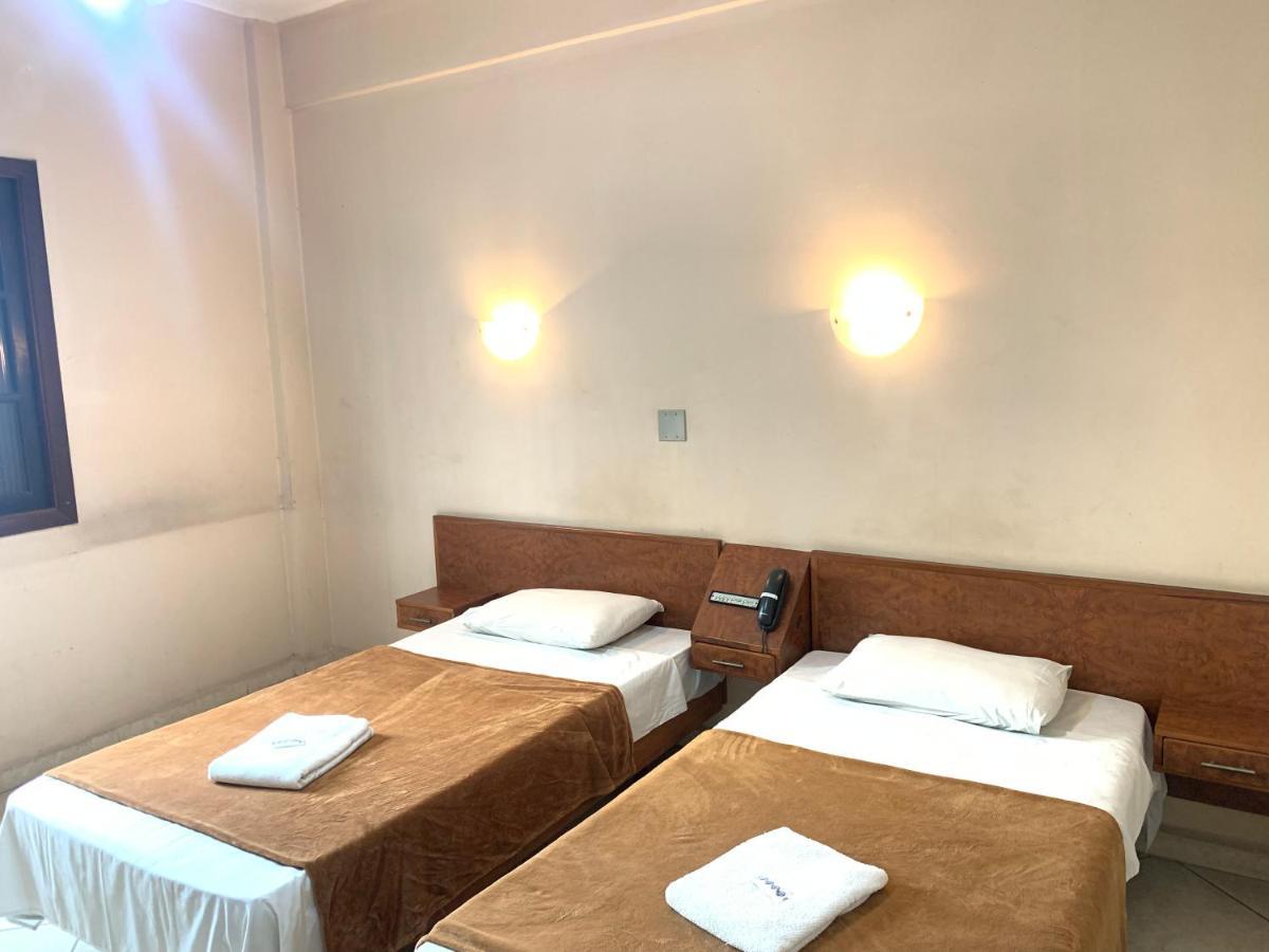 Otel Paramount