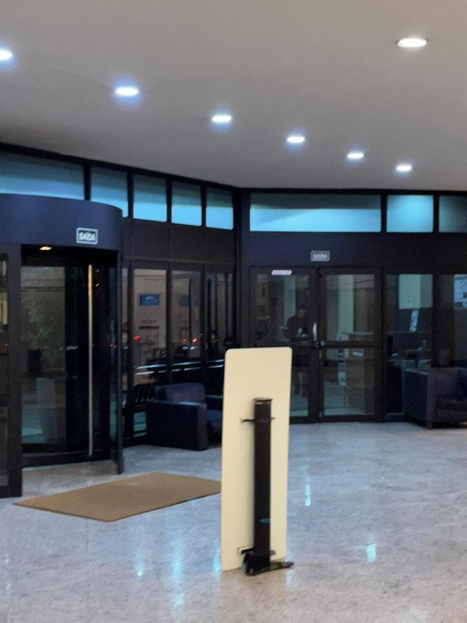 Lindo Flat Ao Lado Do Aeroporto De Congonhas Aparthotel