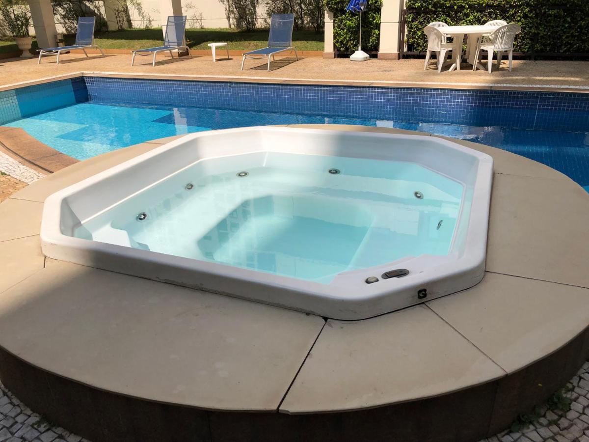 Flat The World Na Gomes Apartemen