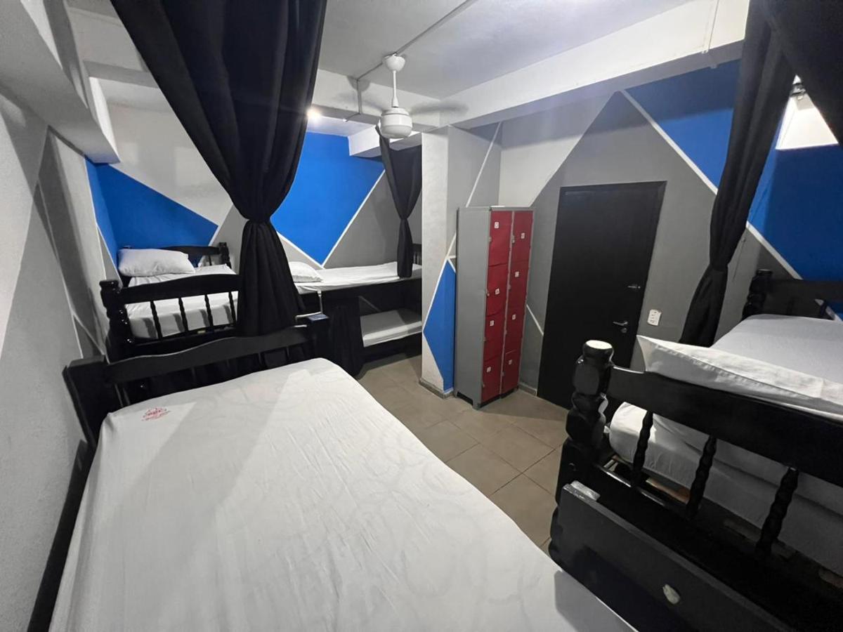 Hostel State - Em Frente Ao Metro *