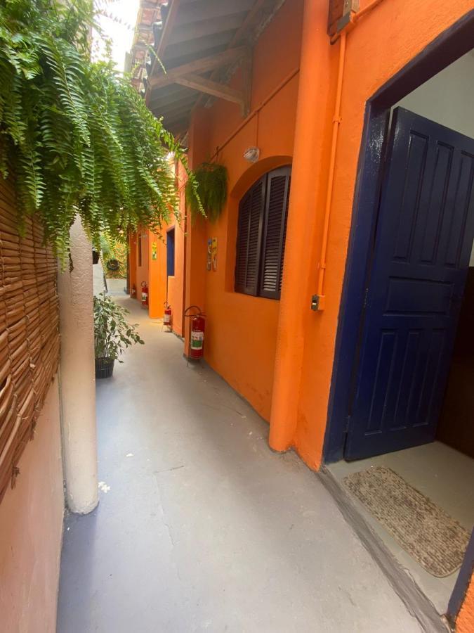 Vilarejo Pinheiros Hostel *