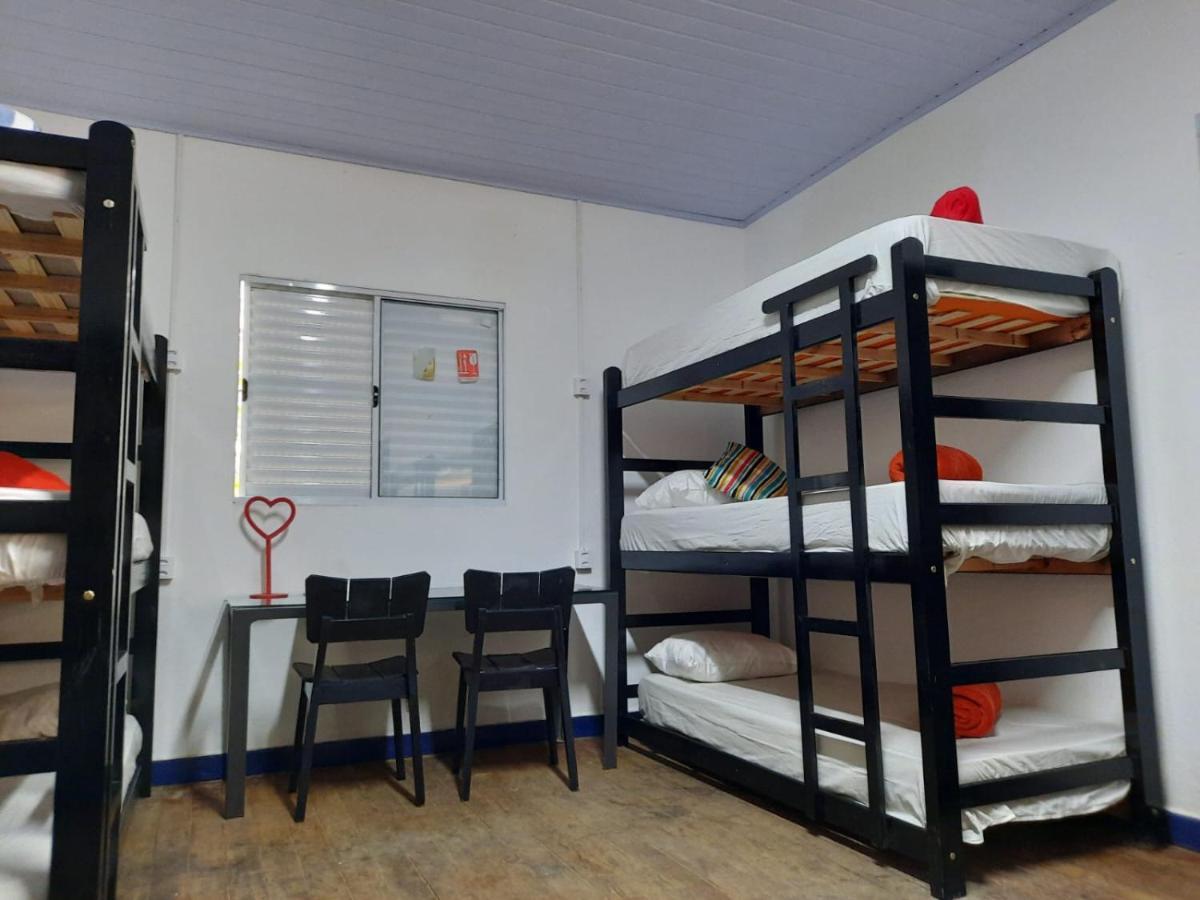 Vilarejo Pinheiros Hostel