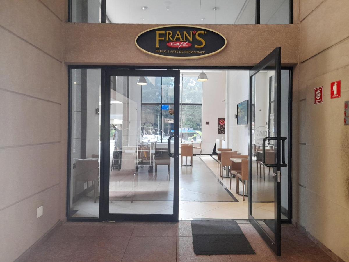 Excelente Flat Proximo Ao Shopping Ibirapuera Otel 4*