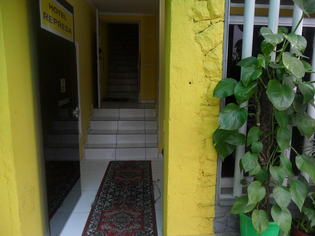 Represa Hotel
