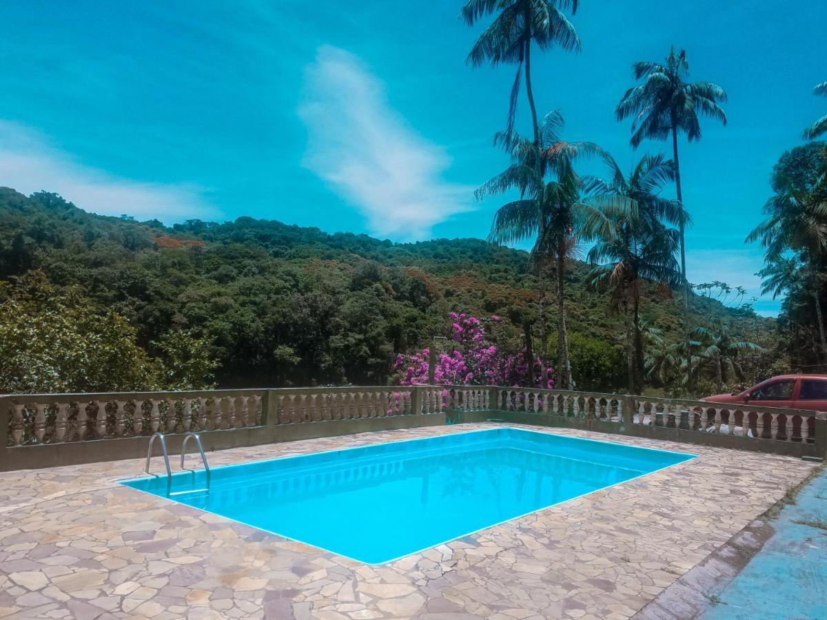 Nhà nghỉ Chacara Pe N'agua, 80 Km De Sp, Piscina E Aquecido