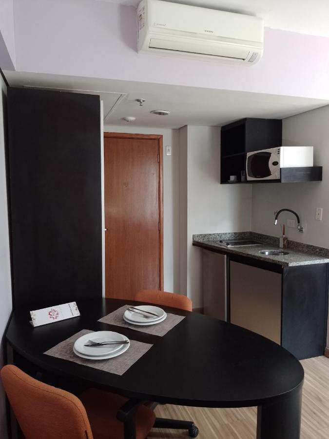 Flat Ao Lado Do Hospital Beneficencia Portuguesa *