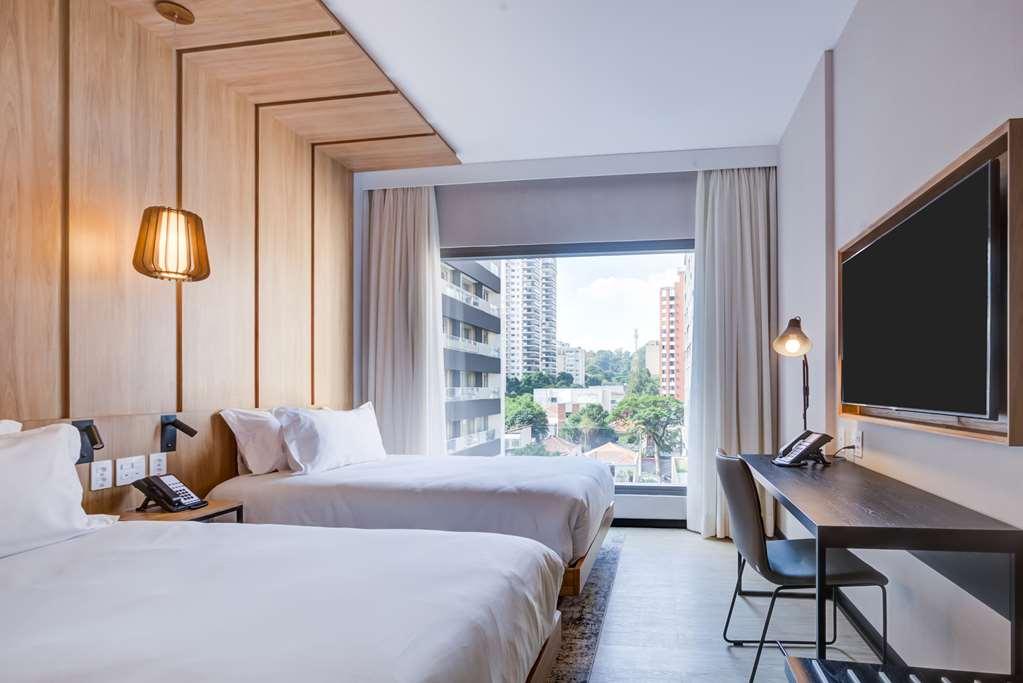 Radisson Pinheiros, Otel *