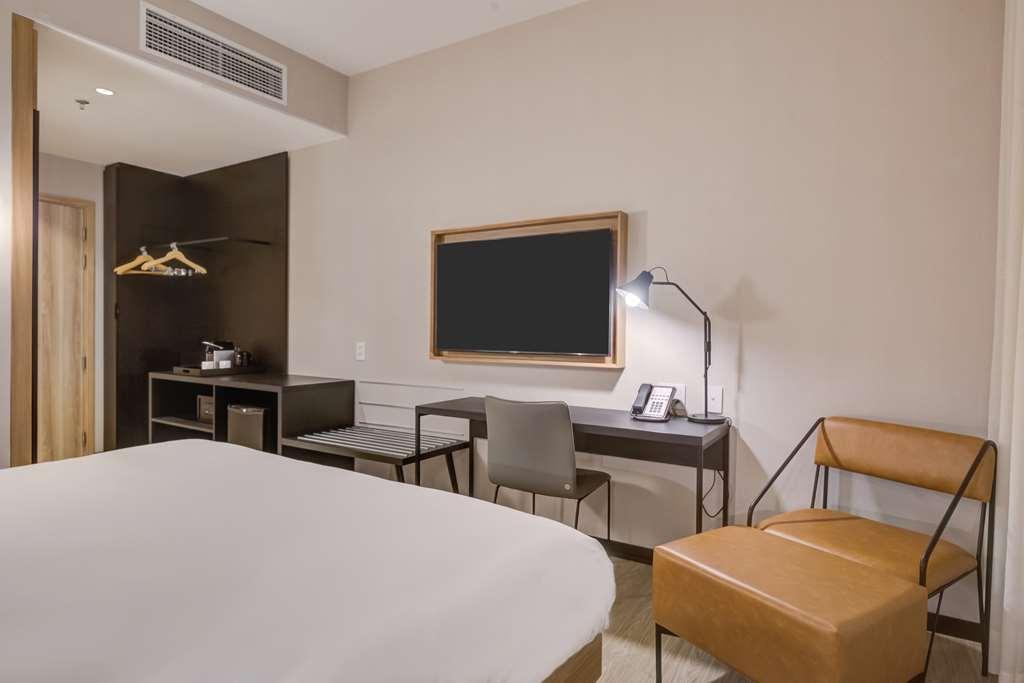 Radisson Pinheiros, Otel