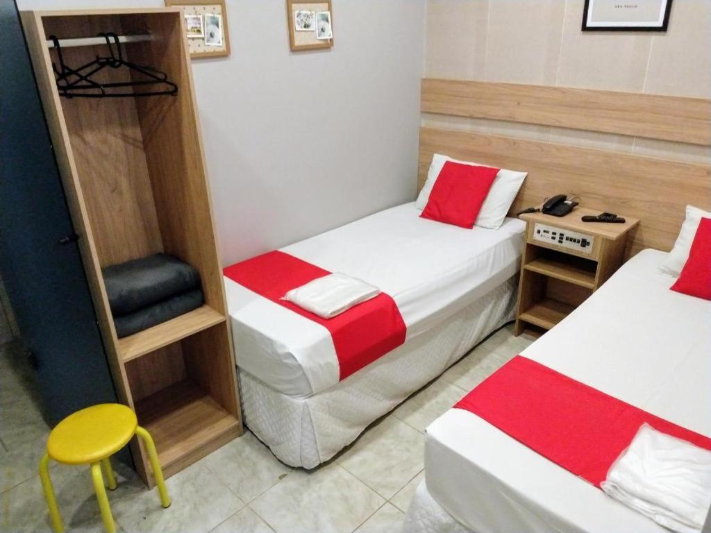 Hotel Urban *