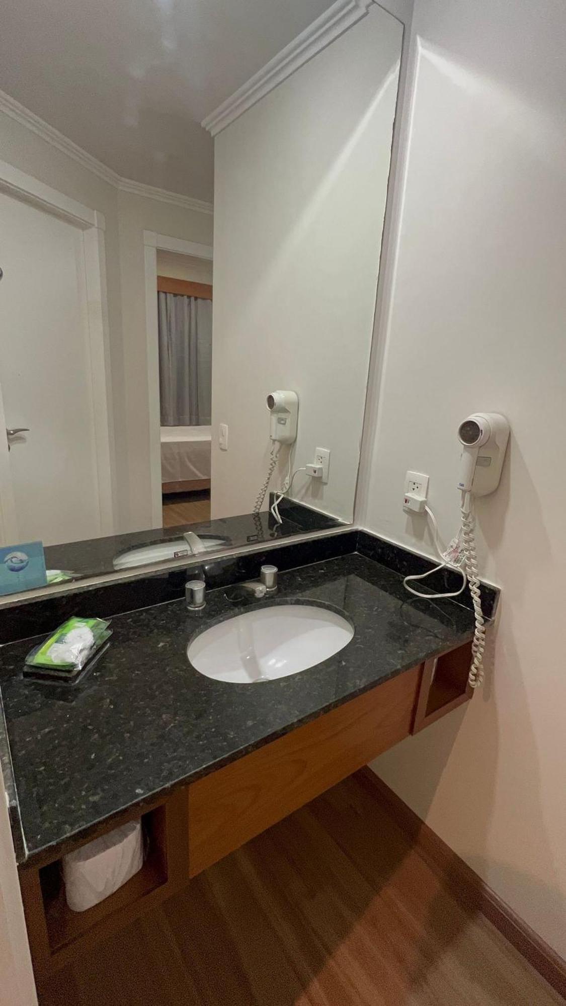 Flat 2 Quartos - Rua Alvorada 1009 Hotel *