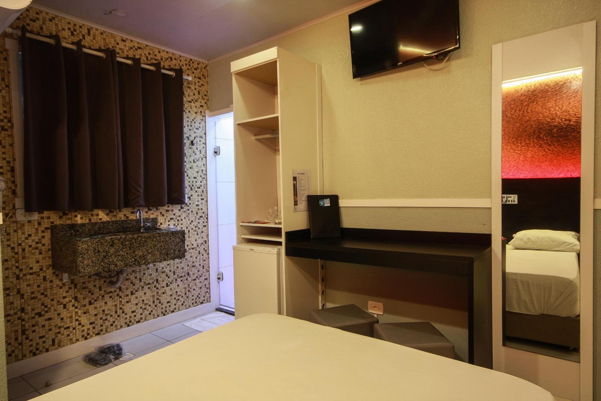 Unico Faria Lima Hotel 2*