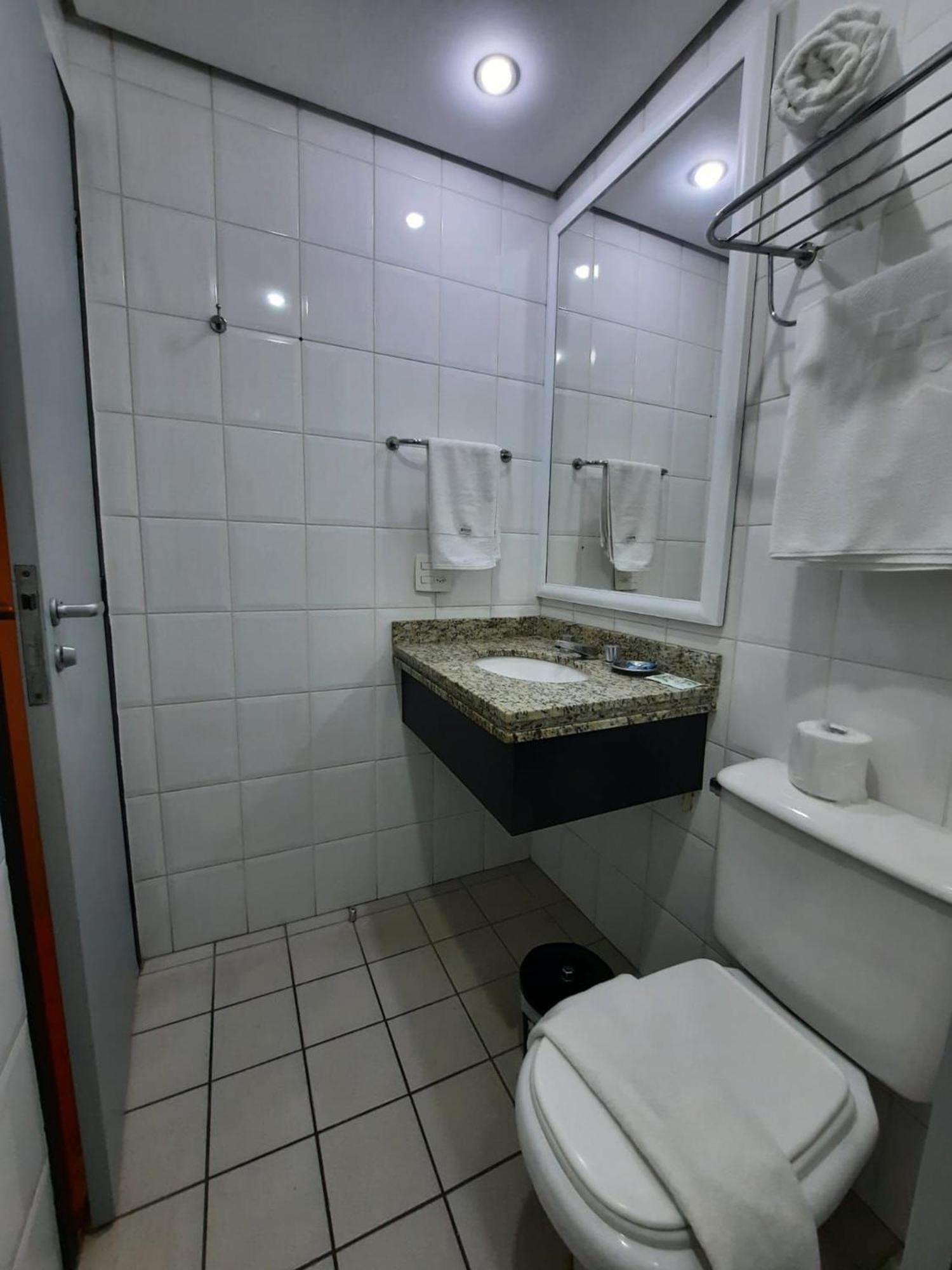 Flat The Palace E Sala Perto Do Metro Khách sạn *