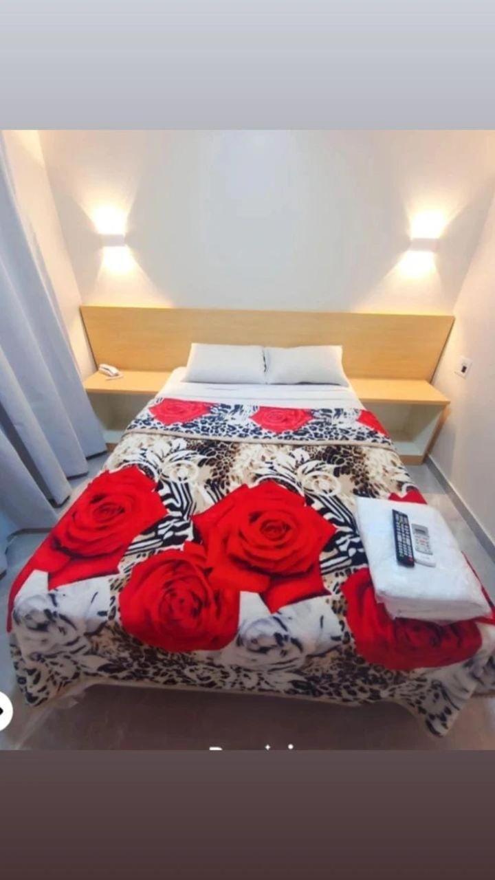 Urban Hotel *