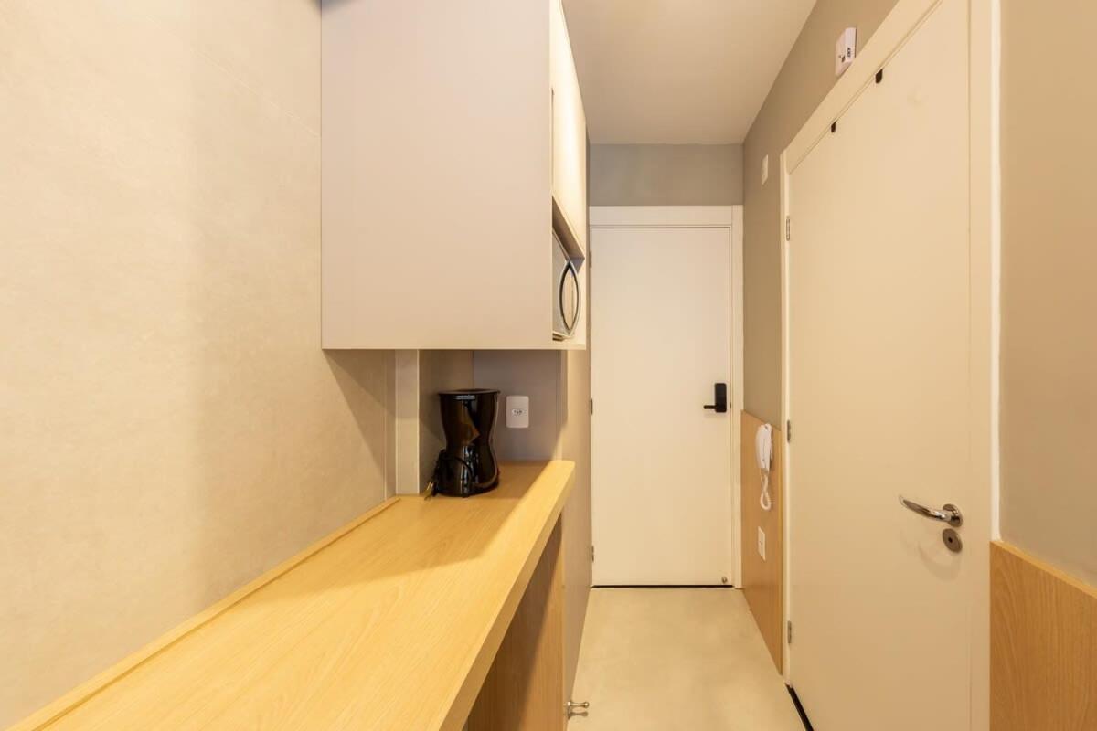 Penginapan Bhomy Brooklin - Studio Novo E Moderno Bur210