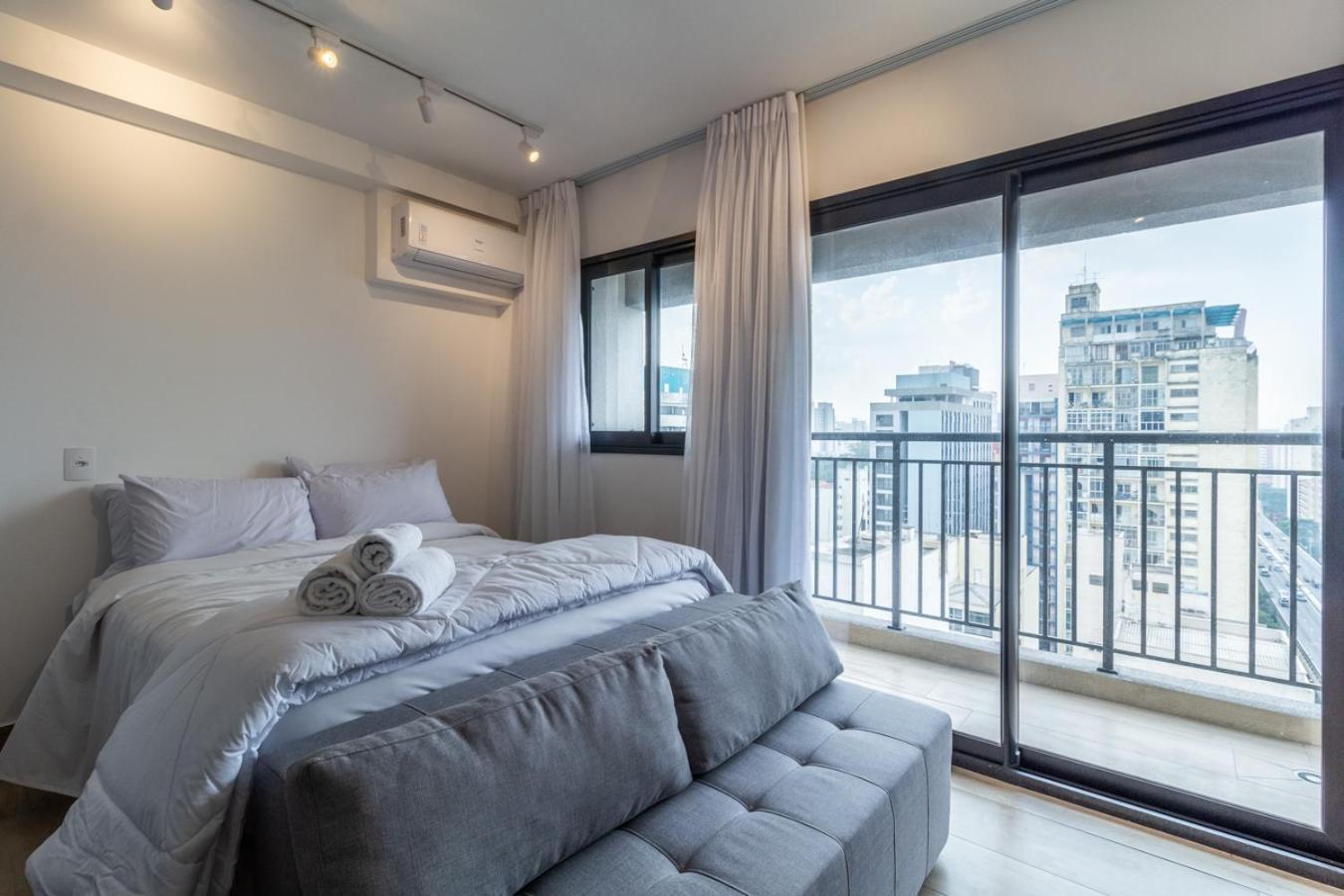 360 Is Consolacao Apartment