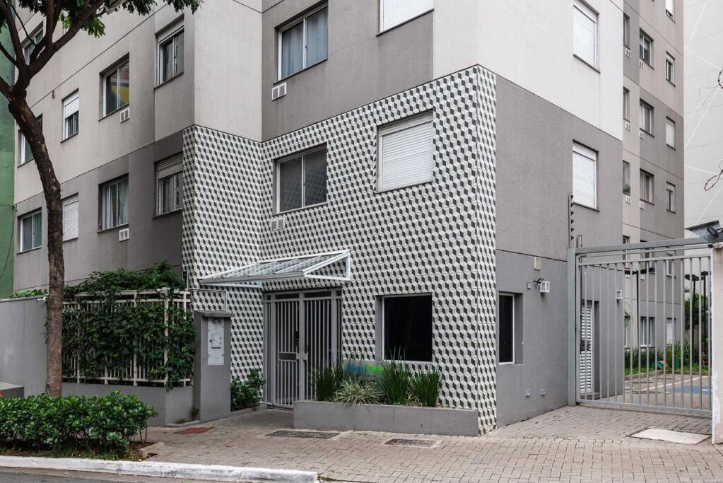 Consolacao/ Buarque Apartment *