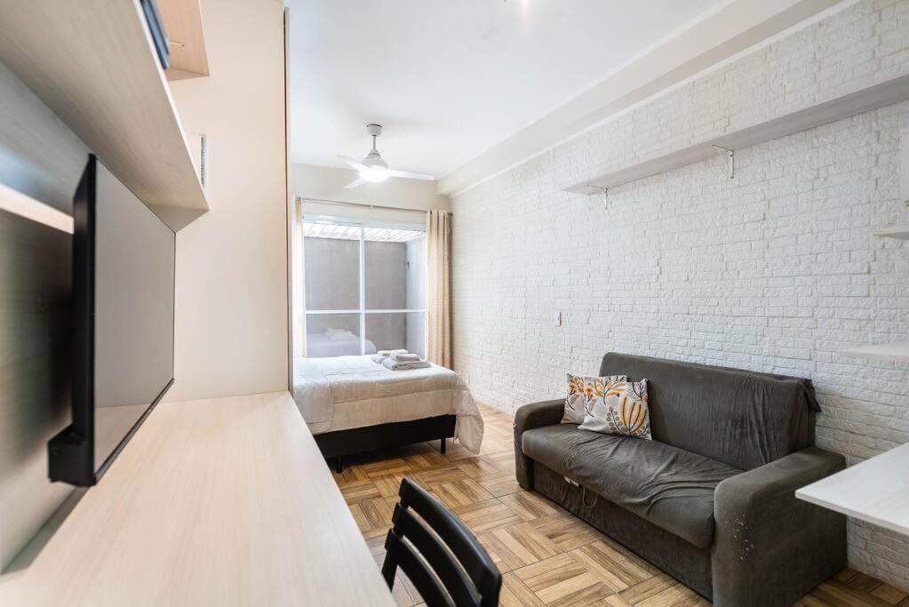 Consolacao/ Buarque Apartment