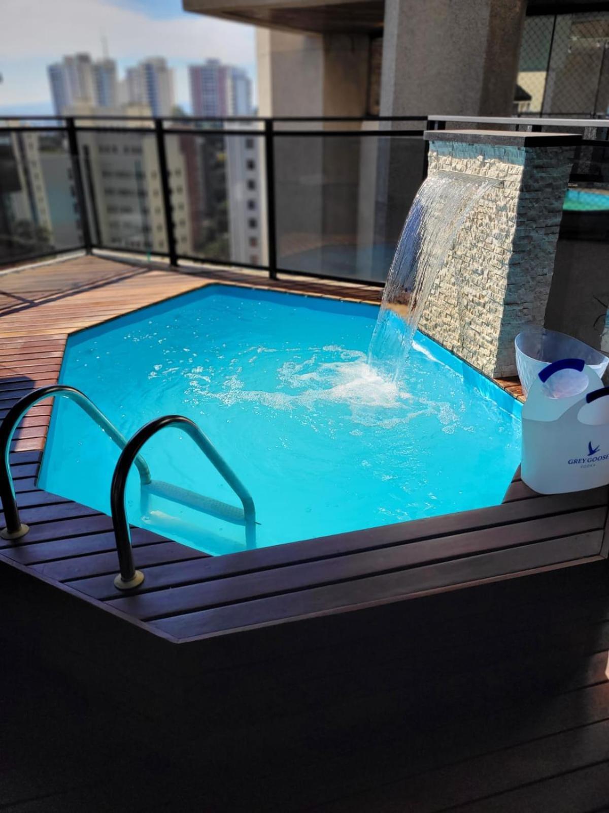 Căn hộ Morumbi, Pub, Com Hidromassagem, Piscina Aquecida Privativa, Lareira, Que Voce Precisa Descansar, Trabalhar Ou Realizar Aquela Comemoracao! Com Total Conforto E Privacidade! O Nota 10 De Sp! *