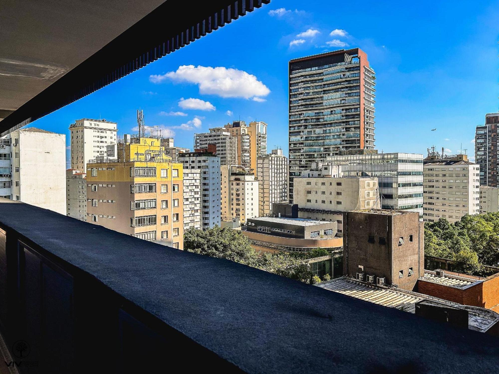 Seasons Pinheiros - Px Hosp Das Clinicas/reboucas * Sao Paulo