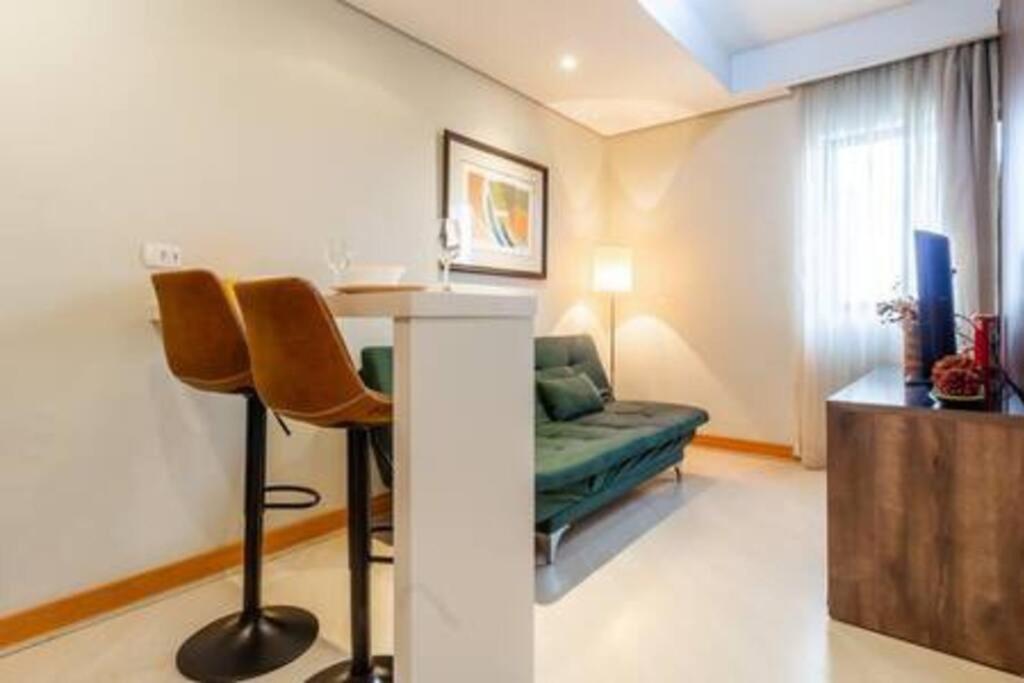 Apartment Ape Bienal Suits, Arrumacao, Manobrista E Piscina *