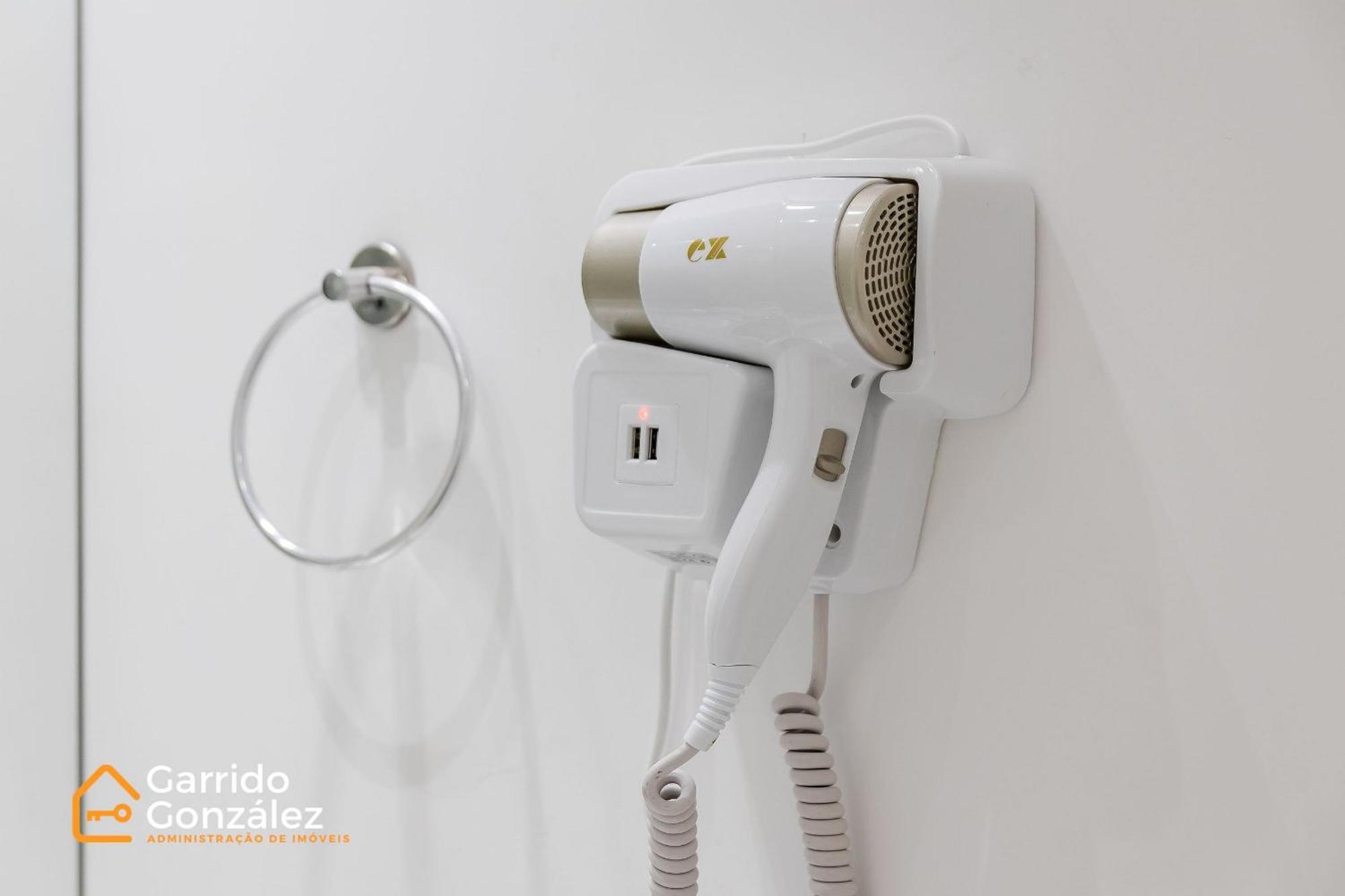 Daire Diamante No Bras Com Piscina - Metro Bras