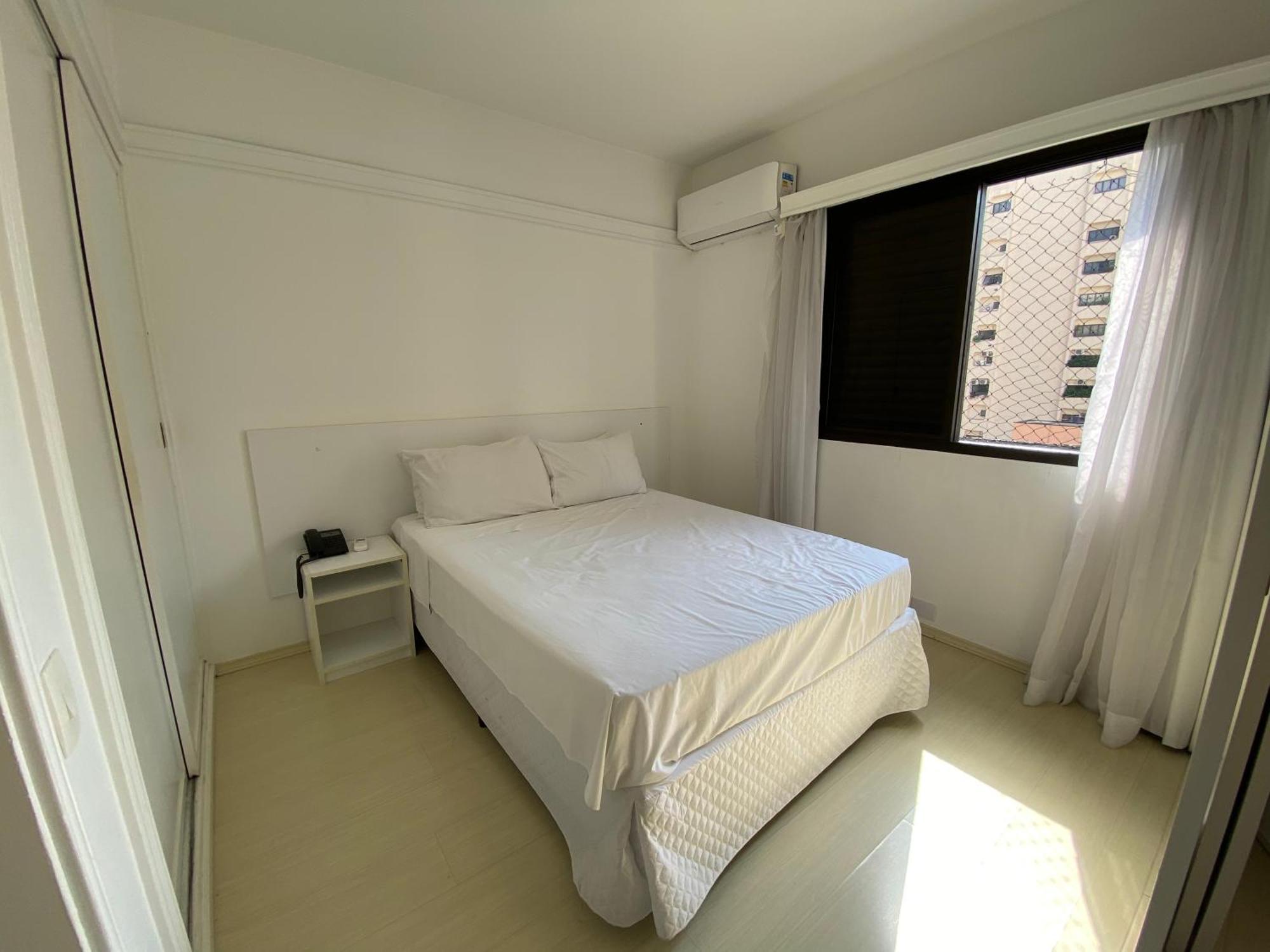 Flat Itaim-bibi - Localizacao Impar * São Paulo