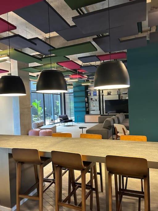 - Metro Republica Apartment *