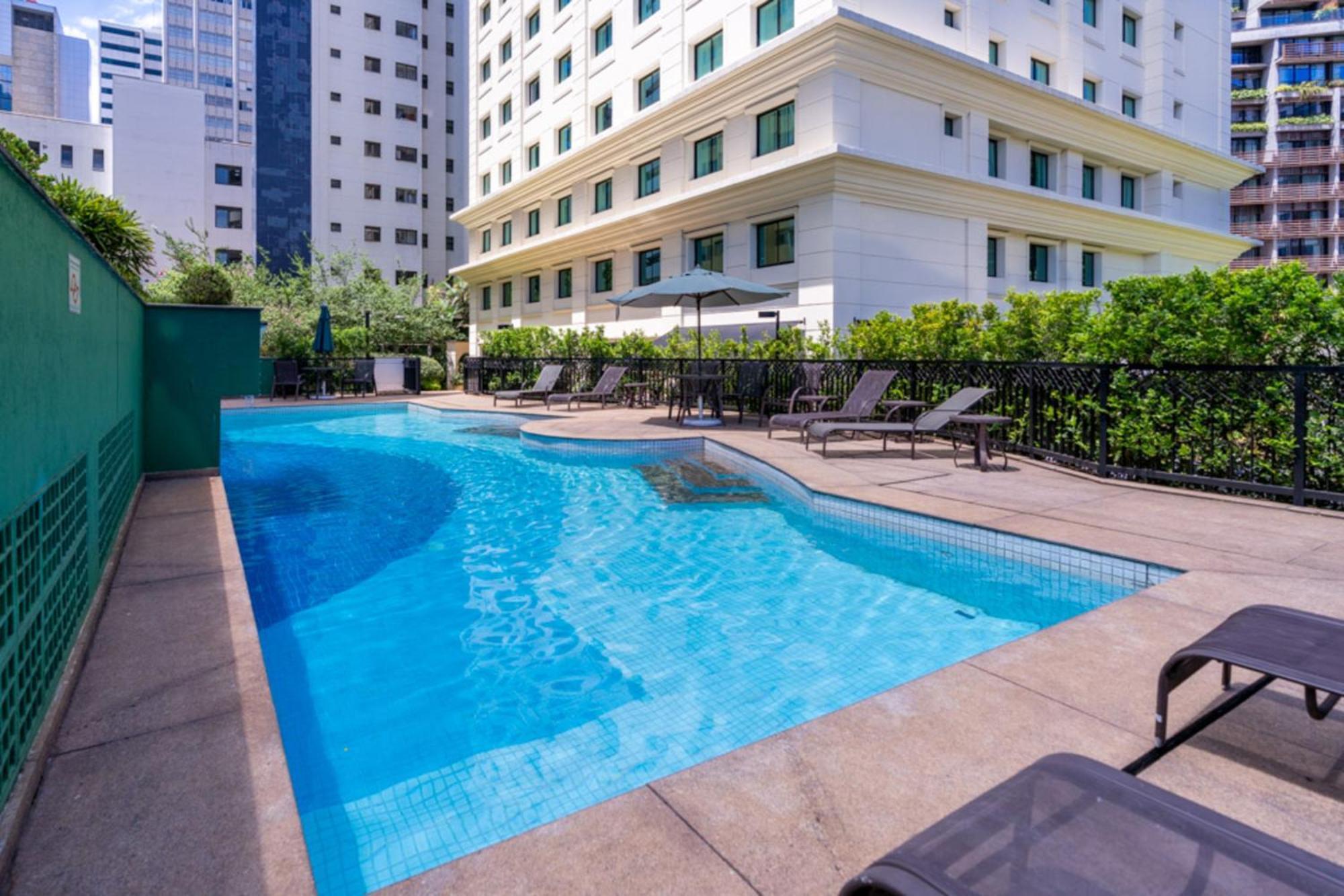 Intercity The Universe Paulista 4*