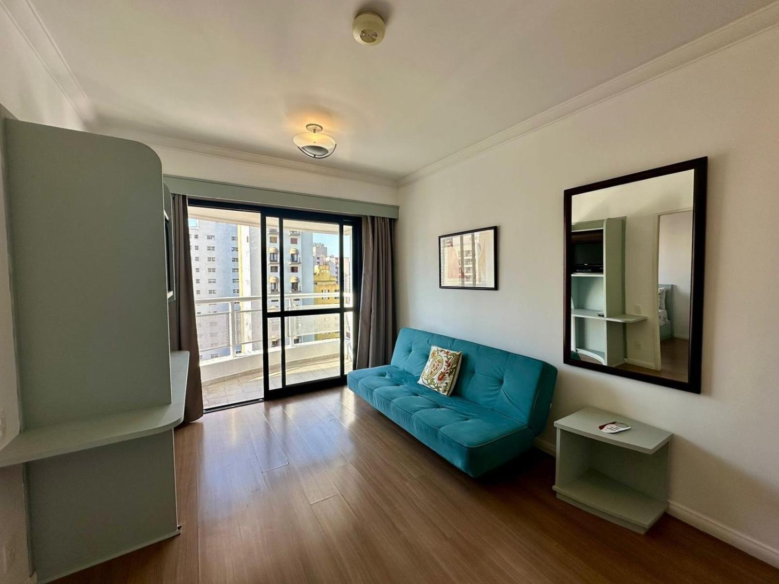 The Palace Limpeza Diaria Manobrista Uh1011 Hotel