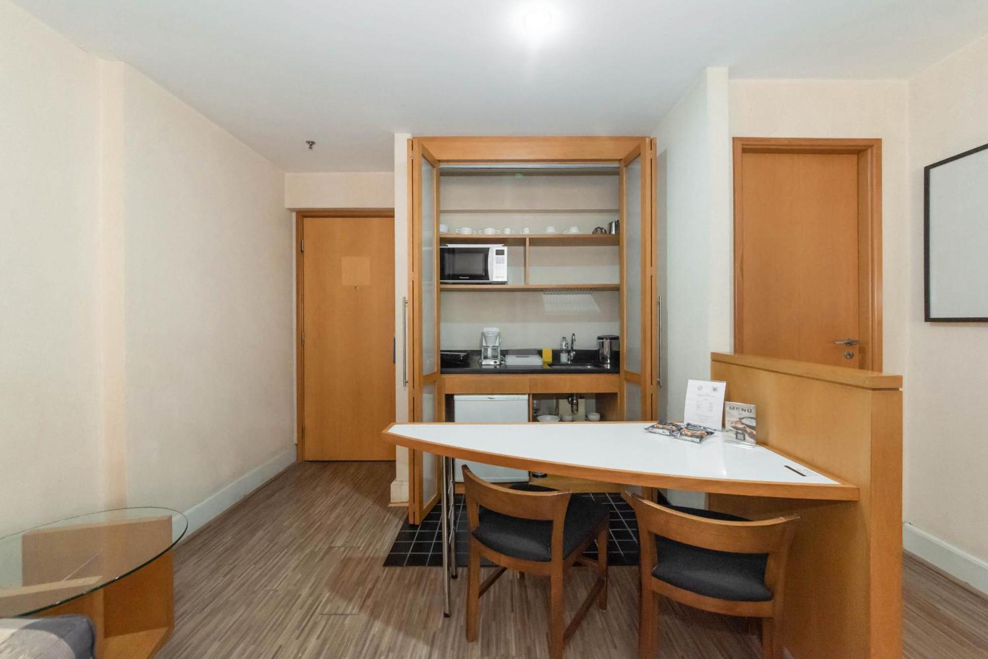 Charmoso Flat Na Faria Lima Daire