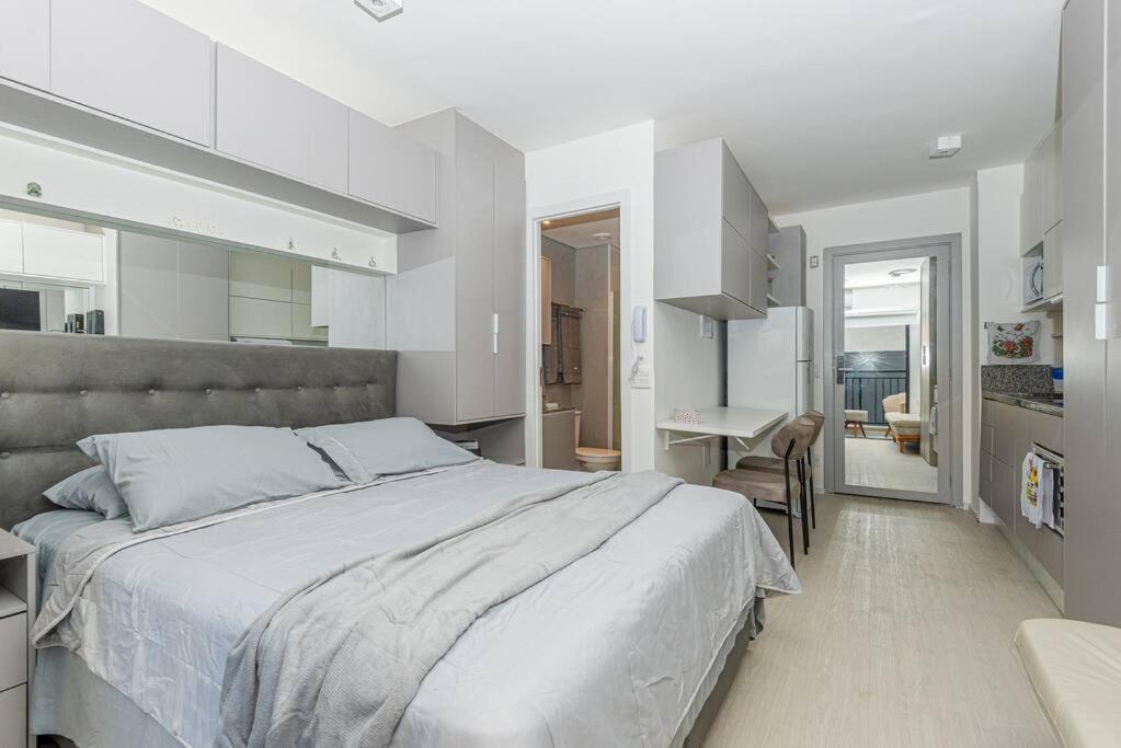 Novo E Completo, Proximo A Paulista, Aos Hospitais Sirio Libanes E Nove De Julho, Shopping Frei Caneca, Smart Fit E Principais Pontos Turisticos São Paulo